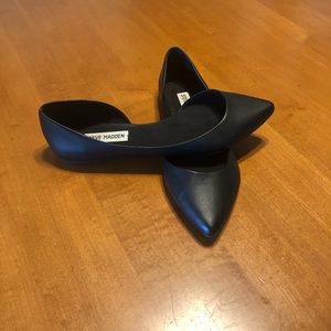 Steve Madden black Elusion flats 7.5